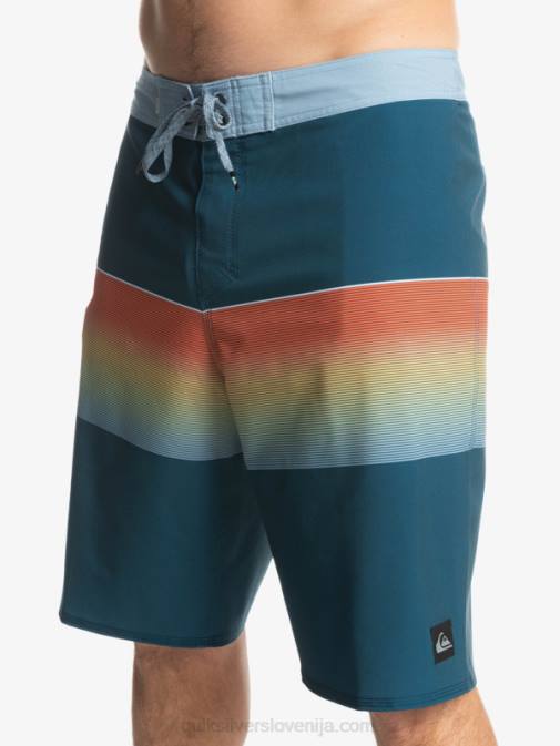 Quiksilver PJ4H1411 moški majolika modra surfsilk slab 21 kratke hlače za desko