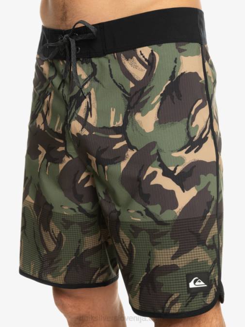 Quiksilver PJ4H33 moški camo Highlite Scallop 19 kratke hlače za desko