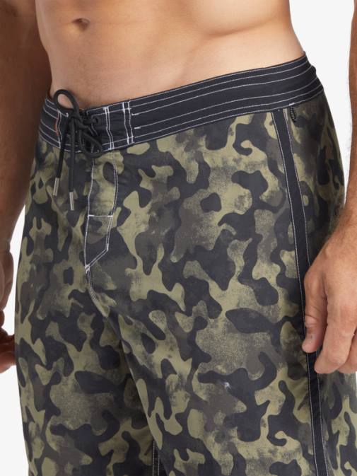Quiksilver PJ4H535 moški črno povratno bledenje kratke hlače za desko waterman throwback camo 19