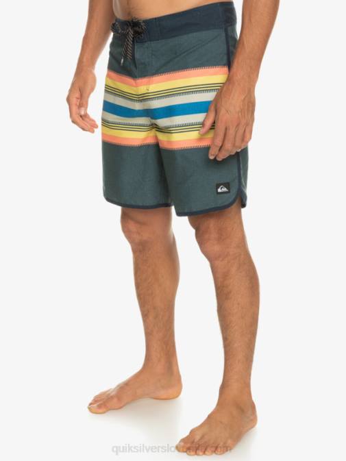 Quiksilver PJ4H768 moški mornarsko modri blazer vsakodnevne kratke hlače scallop 19