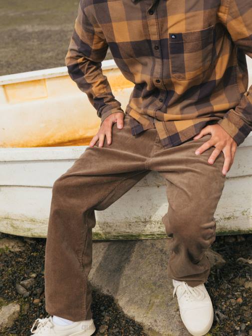 Quiksilver PJ4H1547 moški čokoladni košček kracker cord velvet hlače